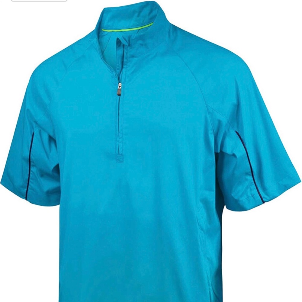 adidas Men's climaproof Wind Short Sleeve Jacket.